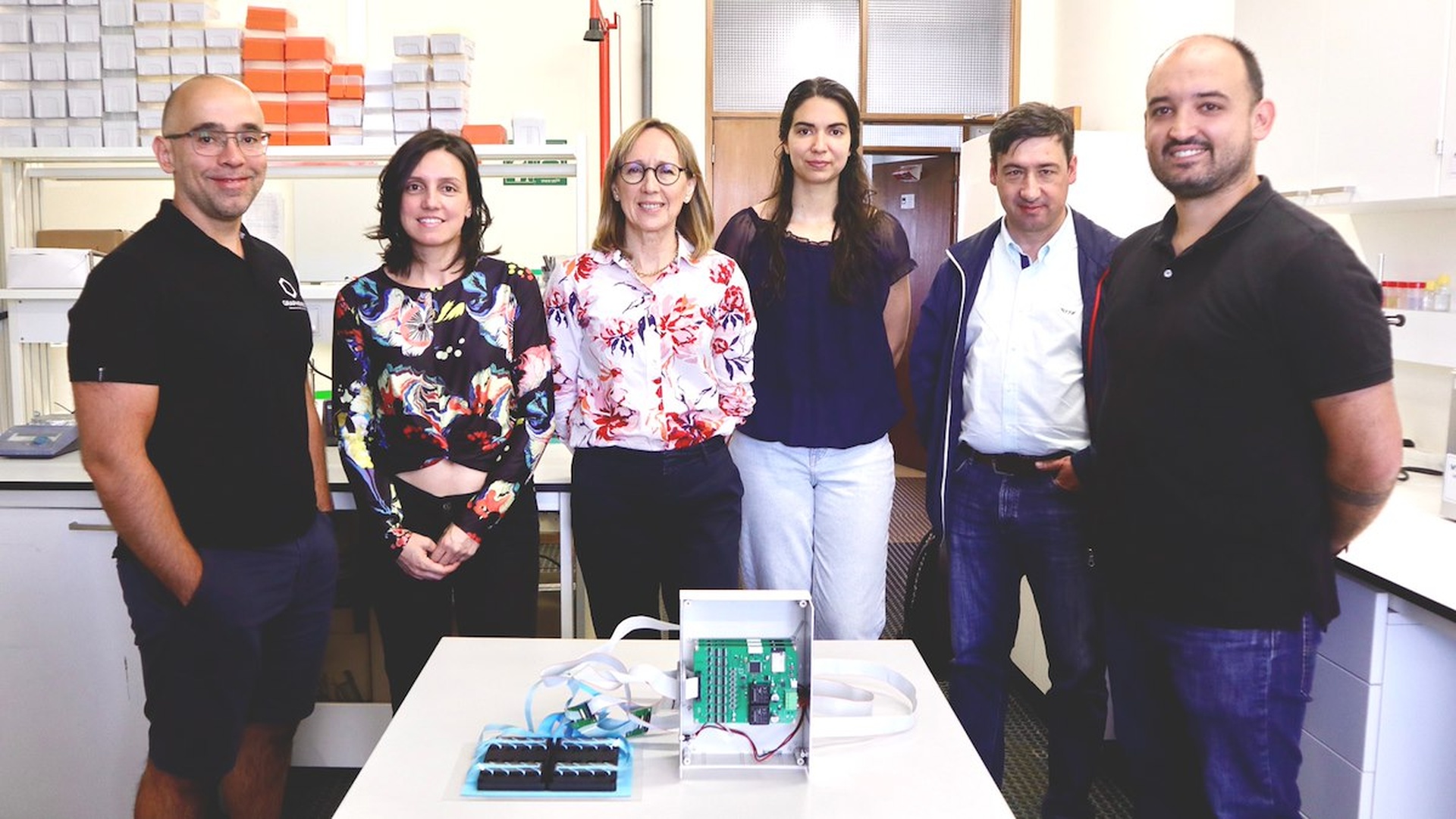 In vitro 3D electrical stimulation technology: patent application in Europe and the USA